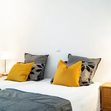 Azahara 1 3a Casa Concha Great Location And Nice View Located In The Popular Aloha Marbella