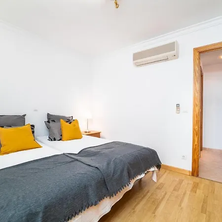 Azahara 1 3a Casa Concha Great Location And Nice View Located In The Popular Aloha Apartment