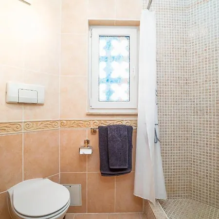 Azahara 1 3a Casa Concha Great Location And Nice View Located In The Popular Aloha Apartment Marbella